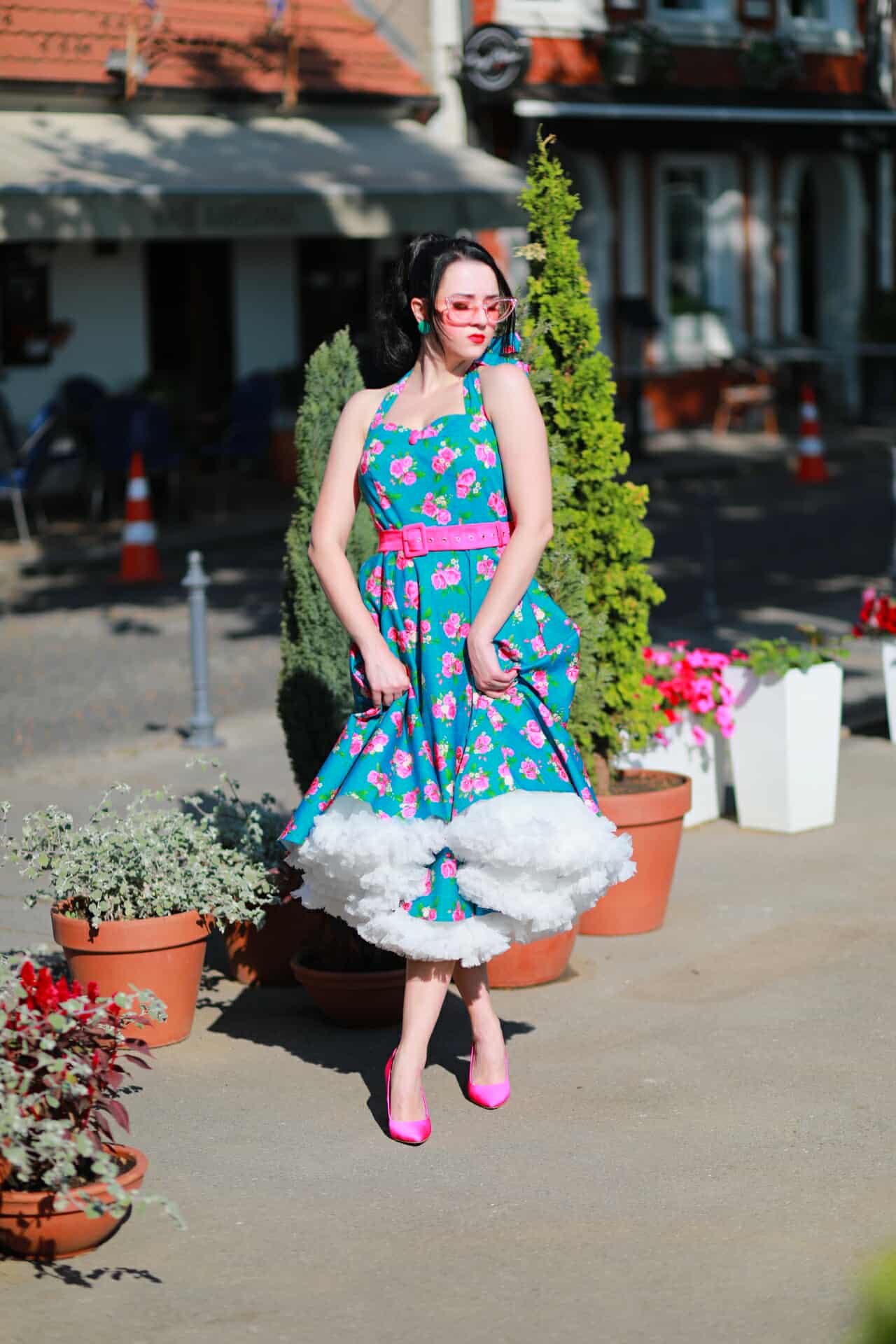 Daisy Fifties Style Rose Halter Dress