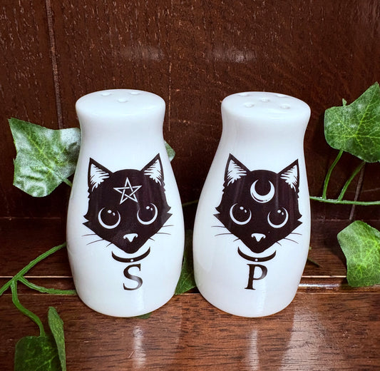 Alchemy Gothic Salt & Pepper Purrfect