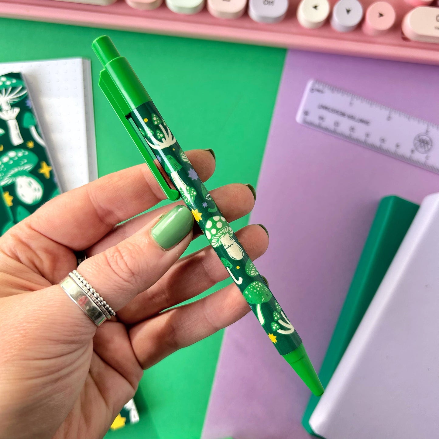 Green Mushroom Pen