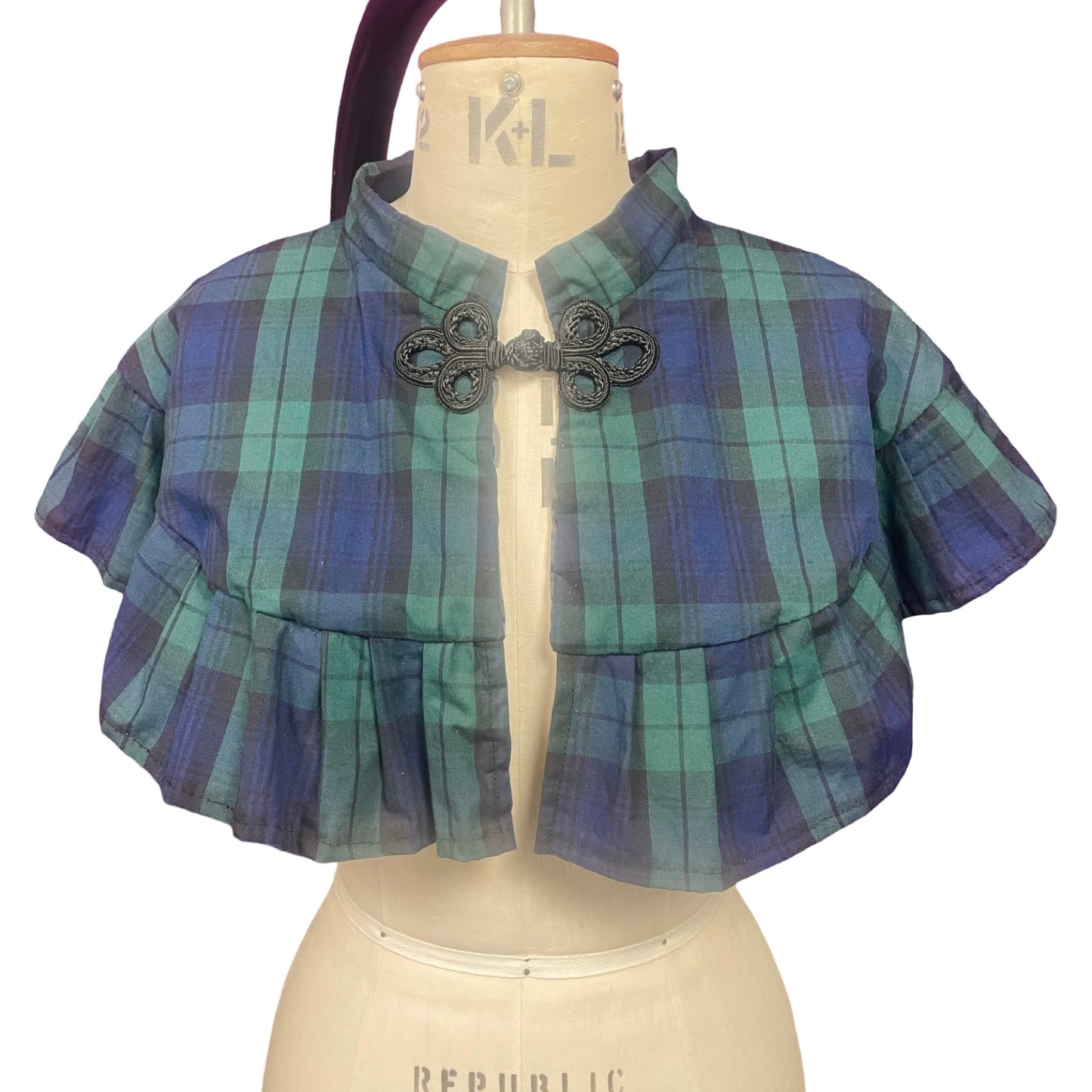 Frilled Capelet in Blackwatch Tartan