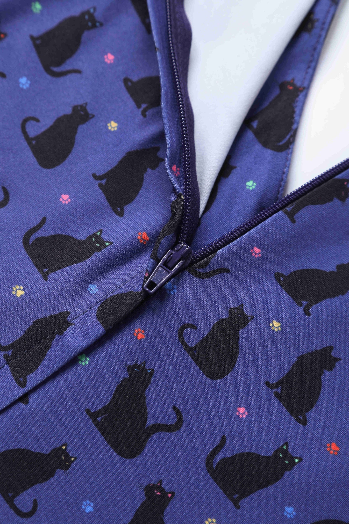 Billie Purple V-Neckline Cat Silhouette Print Dress
